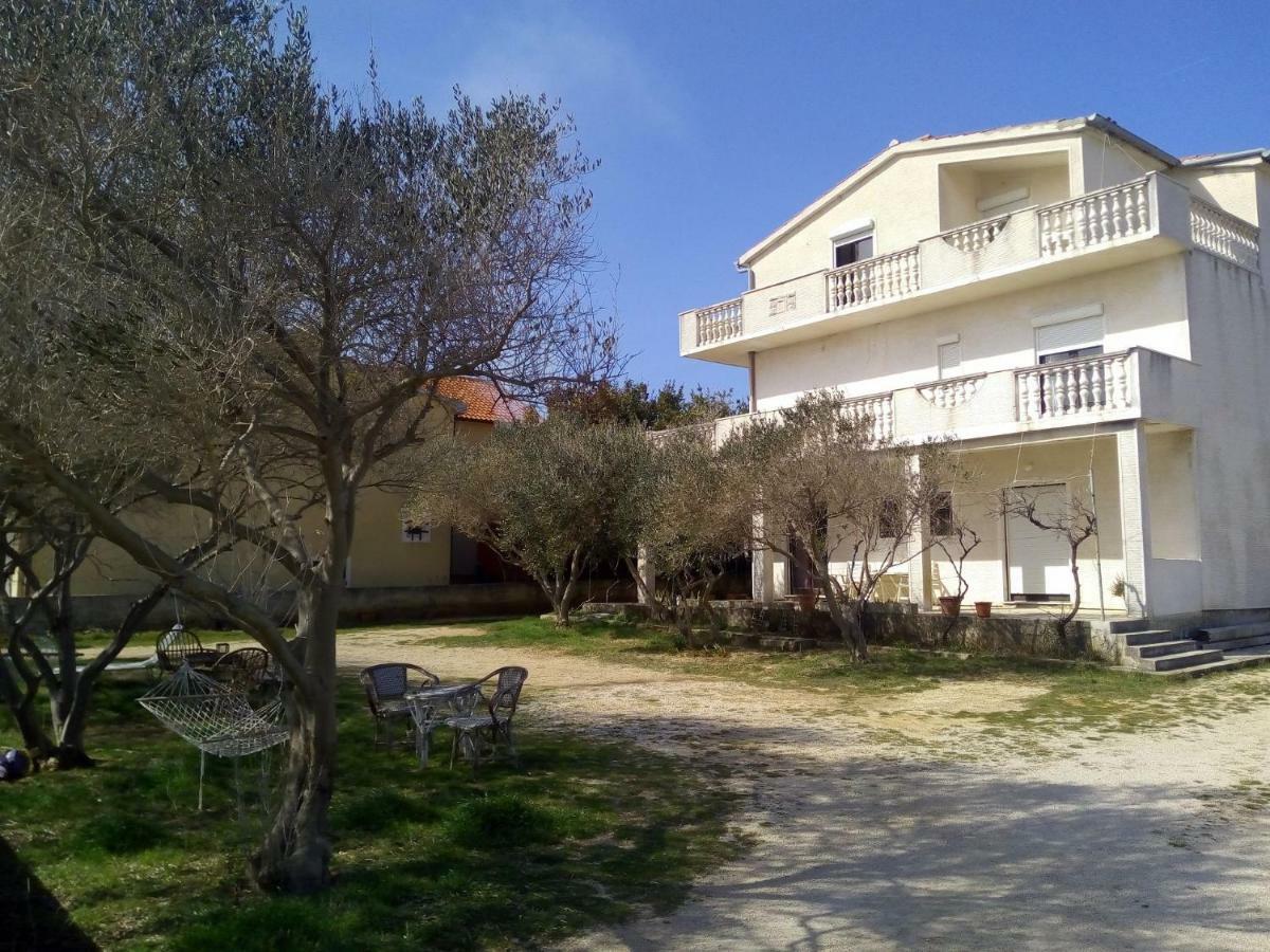 Apartments Luce-With Parking Nin Bagian luar foto