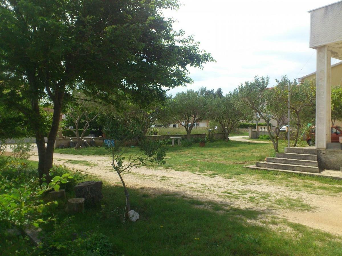 Apartments Luce-With Parking Nin Bagian luar foto