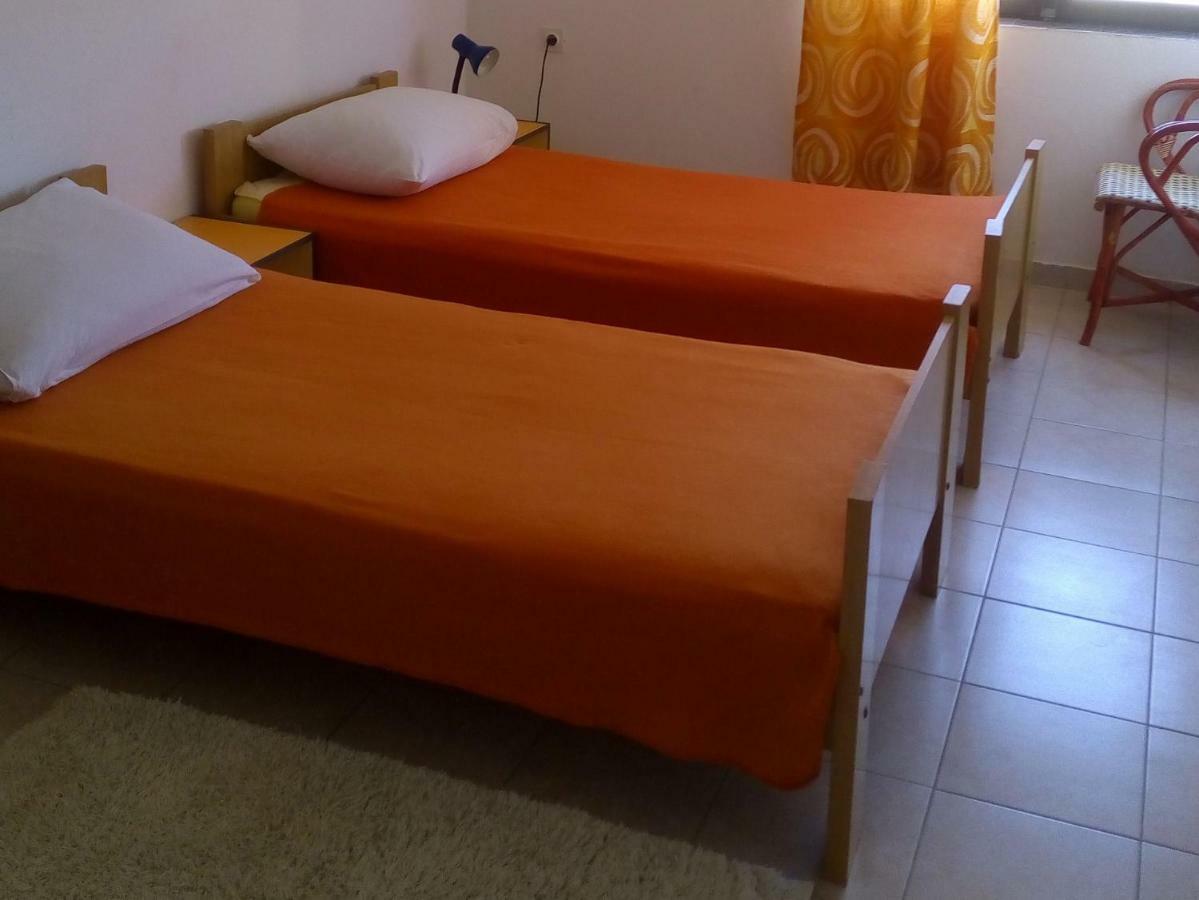 Apartments Luce-With Parking Nin Bagian luar foto