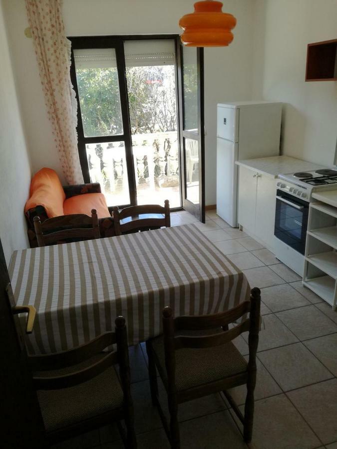 Apartments Luce-With Parking Nin Bagian luar foto