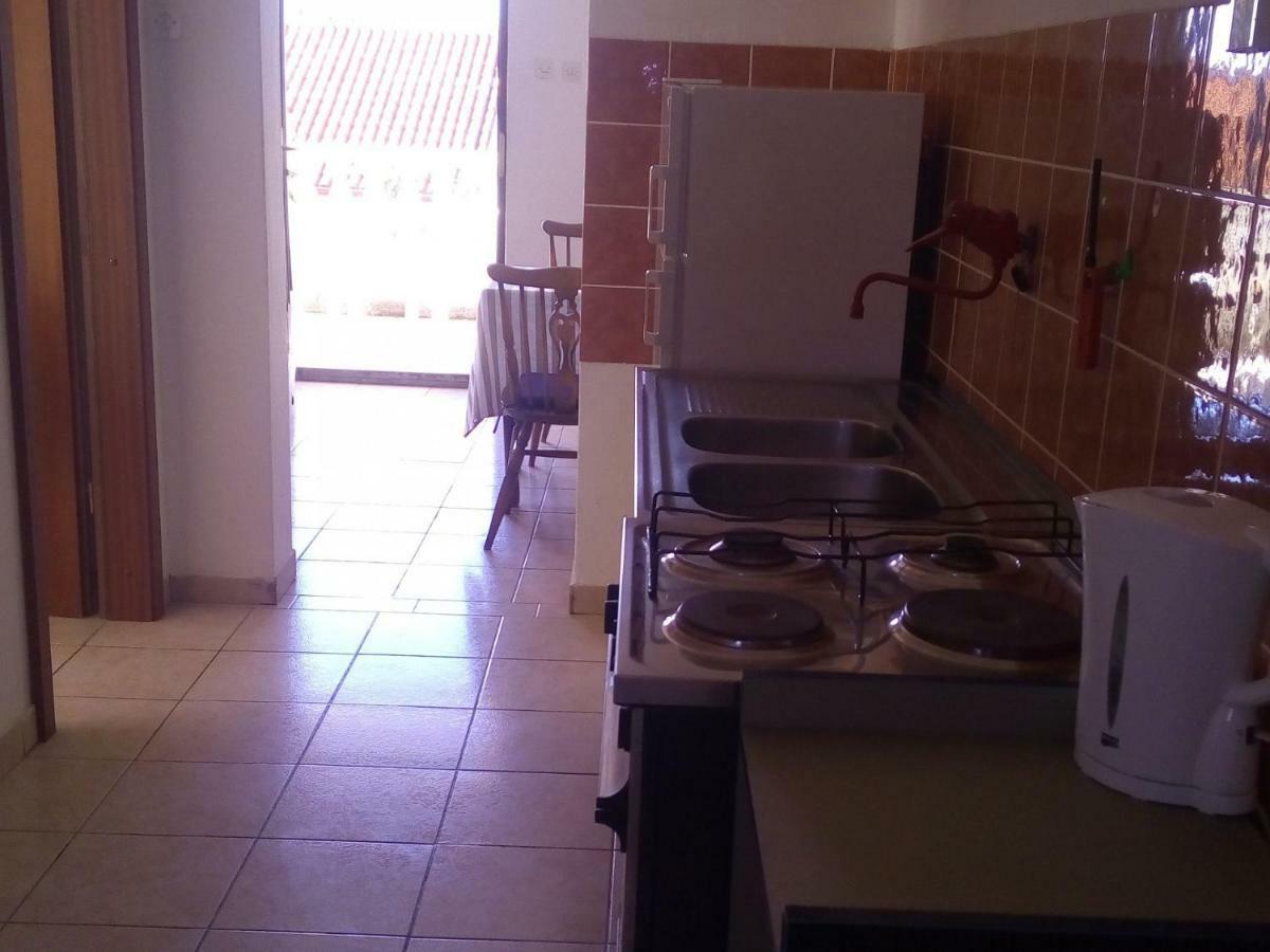 Apartments Luce-With Parking Nin Bagian luar foto