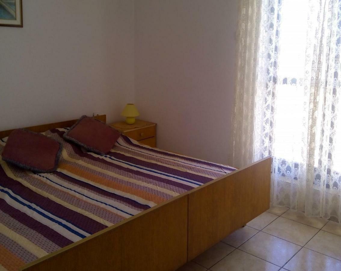 Apartments Luce-With Parking Nin Bagian luar foto