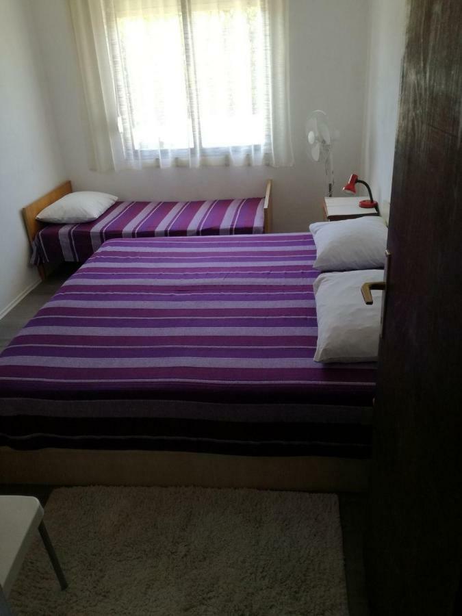 Apartments Luce-With Parking Nin Bagian luar foto