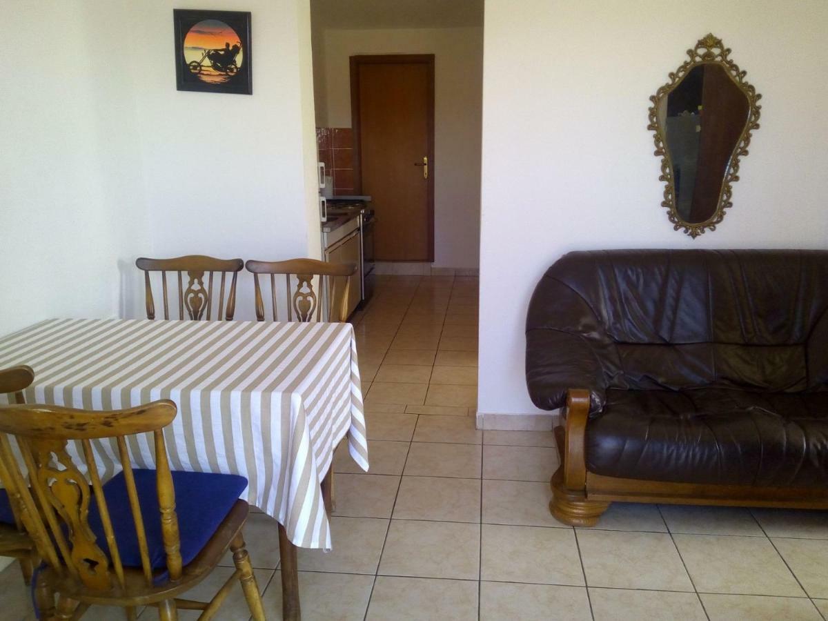 Apartments Luce-With Parking Nin Bagian luar foto