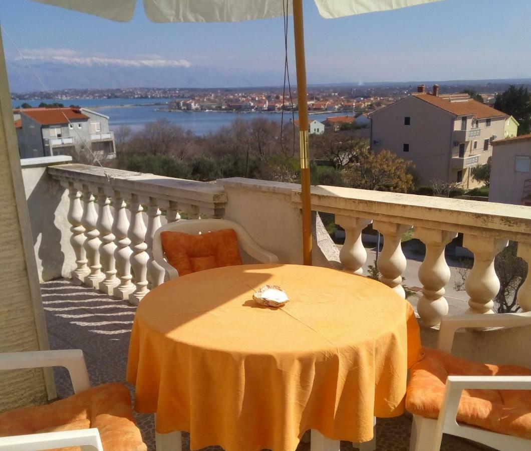 Apartments Luce-With Parking Nin Bagian luar foto